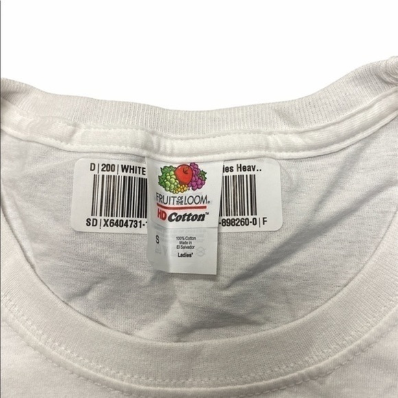 Women’s Size Small Graphic T-Shirt July T-Shirt - Picture 3 of 10